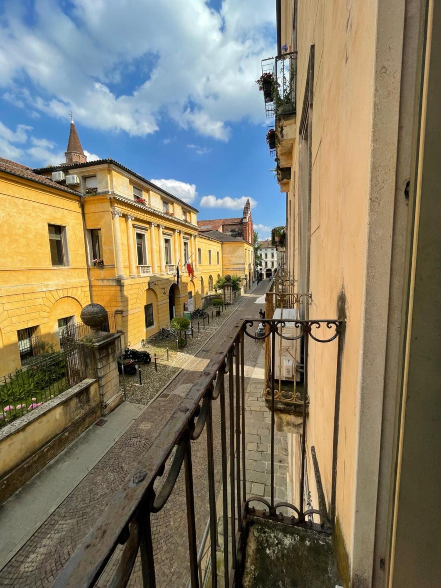 Apartamento Il Palazzetto Vicenza Exterior foto