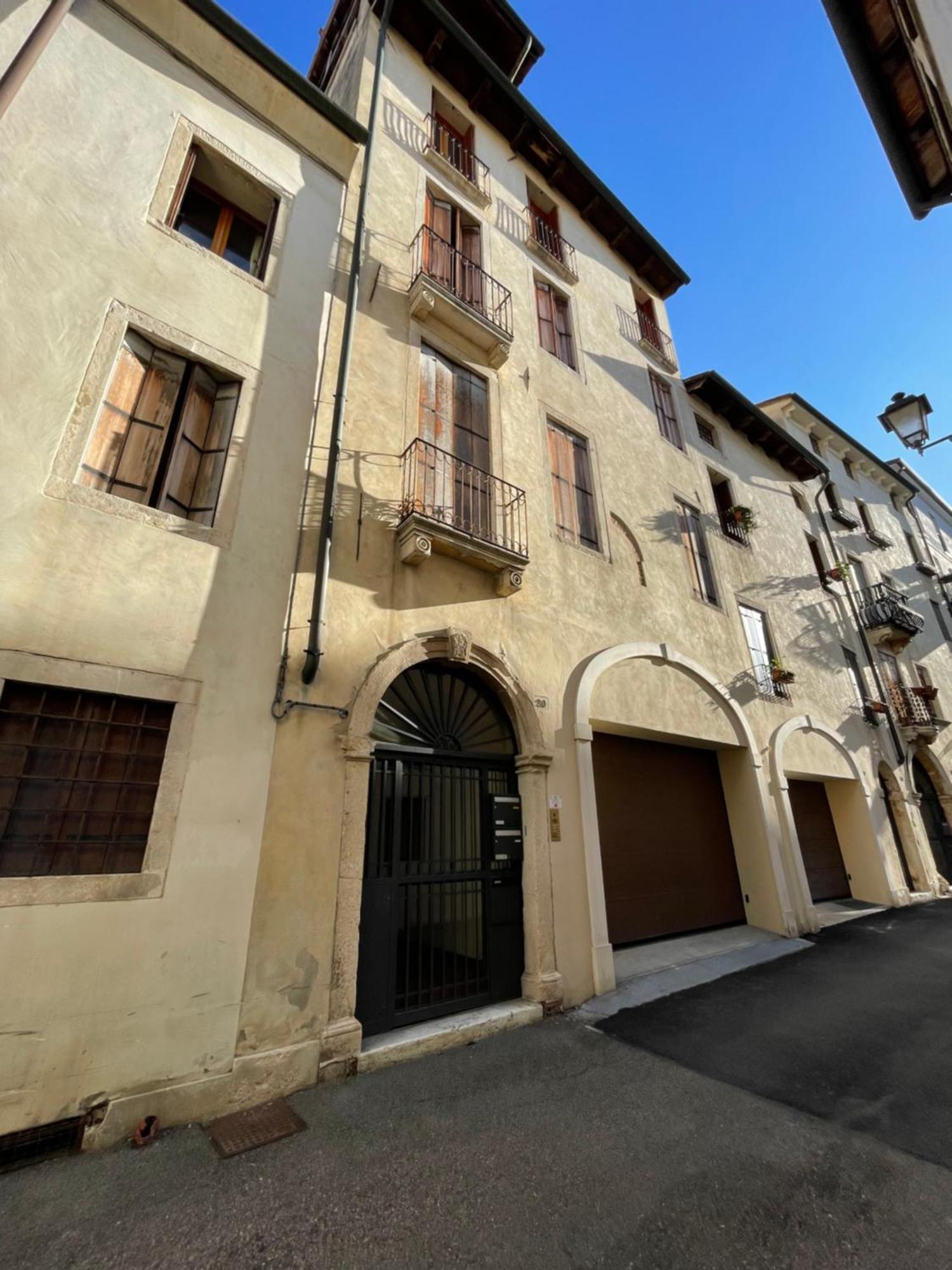Apartamento Il Palazzetto Vicenza Exterior foto